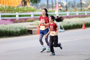 BIB: 
                            <button type="button" onclick="openModal(27851363)" class="btn btn-primary btn-sm float-right btn-popup" data-toggle="modal" data-target=".modal-high-quality">
                        <i class="fas fa-shopping-cart"></i> Add to Cart
                    </button>
                                            <button type="button" onclick="isThisMe(27851363, true)" class="btn btn-success btn-sm float-right btn-popup btn-isme hidden" data-toggle="tooltip" data-placement="bottom" title="นี่คือรูปของคุณใช่ไหม คลิกที่นี่เพื่อเอาเข้าอัลบั้ม">
                        <i class="fas fa-plus"></i> Add to album
                    </button>
                    <button type="button" onclick="isThisMe(27851363, false)" class="btn btn-warning btn-sm float-right btn-popup btn-isnotme hidden">
                        <i class="fas fa-ban"></i> Remove from album
                    </button>